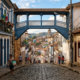 Em Minas Gerais, essa cidade histórica mantém viva a tradição de músicos tocando das sacadas para quem passa