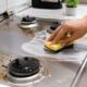 Um ingrediente simples vai deixar seu fogão brilhando… Uma solução rápida e inacreditável, que não exige nenhum esforço