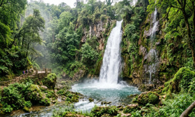 Parece Bali ou Costa Rica, mas fica na Espanha: uma rota entre cachoeiras e jardins exóticos a 2 horas de Madri