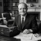 Truman Capote, escritor e roteirista: “Latas vazias sempre fazem mais barulho do que cheias. O mesmo vale para cérebros.”