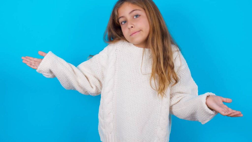 A psicologia afirma que as pessoas que sempre cedem e dizem "Não me importo" para tudo passaram a vida inteira tentando ser invisíveis e não conseguem mais mudar isso