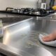 Misturar azeite com bicarbonato de sódio: para que serve e como usar