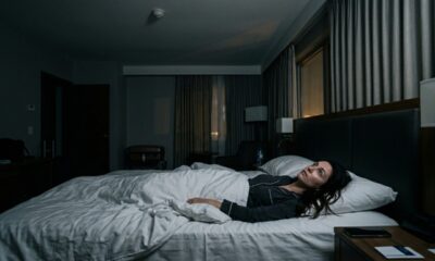 Por que dormimos mal fora de casa? A ciência finalmente explica