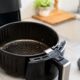 Palha de aço pode riscar o antiaderente da Airfryer