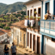 A cidade que foi a maior mina de diamantes do mundo e ainda toca música nas sacadas
