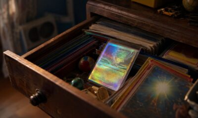 Cartas antigas guardadas em casa podem surpreender colecionadores