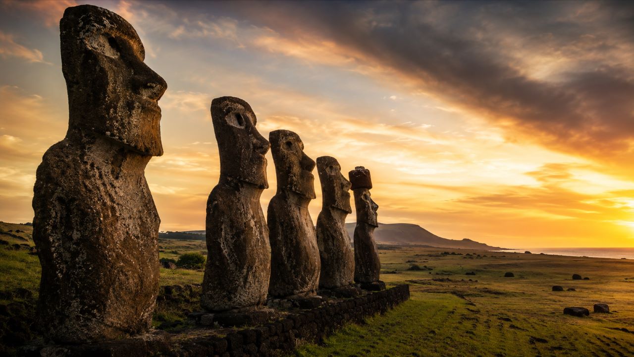 Os moai revelam a força cultural e ancestral do povo Rapa Nui