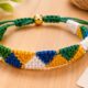 A pulseira de crochê que virou febre de vendas nesta Copa do Mundo