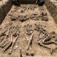 77 esqueletos sem crânio intrigam arqueólogos em um dos mistérios mais surpreendentes da pré-história