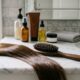 Cabelos quebradiços e sempre sem brilho Muitas vezes, a culpa é da escova veja como escolher a escova perfeita para cada tipo de cabelo