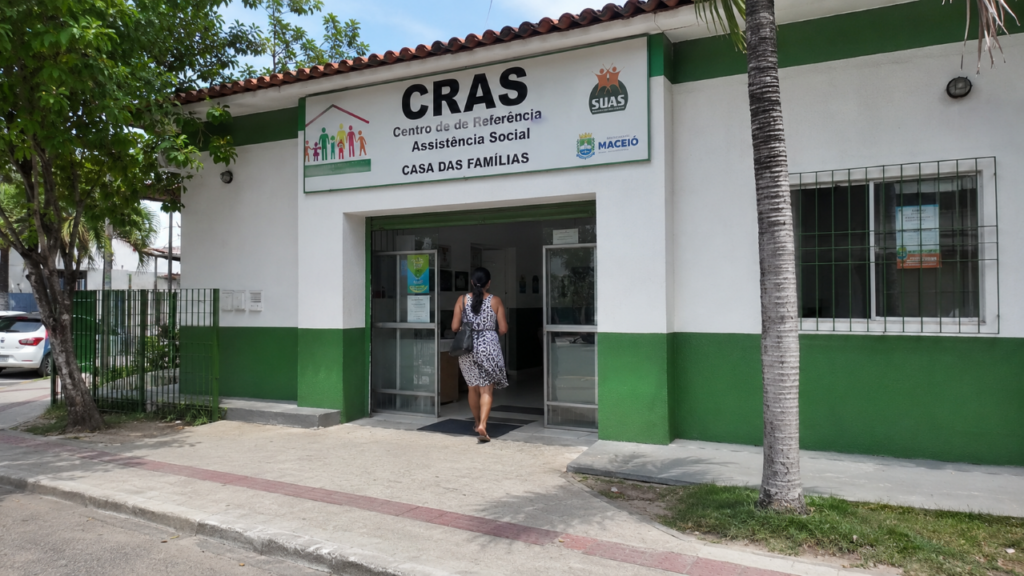O dado velho no CadÚnico que pode travar seu benefício mesmo quando a família ainda precisa