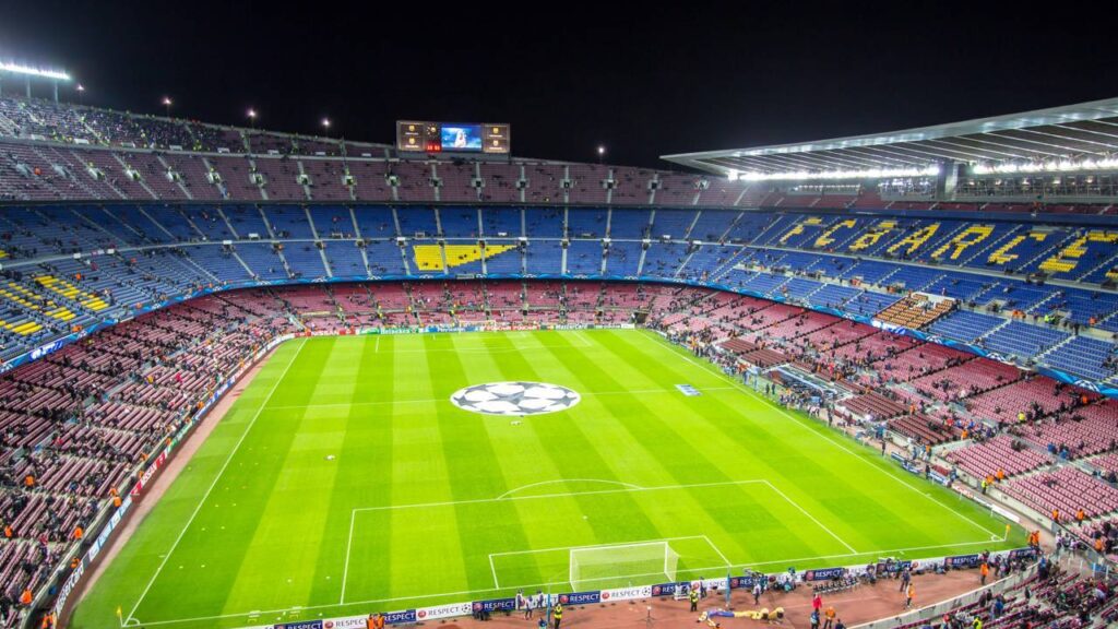 Wembley e Camp Nou despontam como favoritos para ser a sede da final da Champions