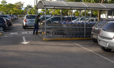 A psicologia revela que as pessoas que devolvem o carrinho do mercado não são apenas organizadas