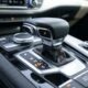 Pequenos erros mais comuns cometidos em carros automáticos, como preservar o sistema por muito mais tempo