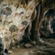 Após mais de um século, cientistas confirmam que misteriosas marcas em caverna são arte rupestre de 17 mil anos