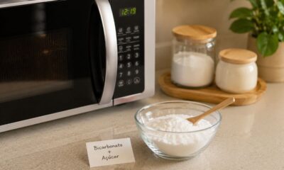Colocar bicarbonato de sódio e açúcar no micro-ondas para que serve e quando é recomendado o uso