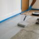 Como pintar um piso de concreto e renovar uma garagem, quintal ou varanda sem estragar o revestimento