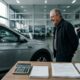 Projeto de lei pode permitir que idosos comprem carros mais baratos em todo o Brasil