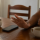 Admitir que errou pode dizer muito sobre sua maturidade emocional, segundo a psicologia