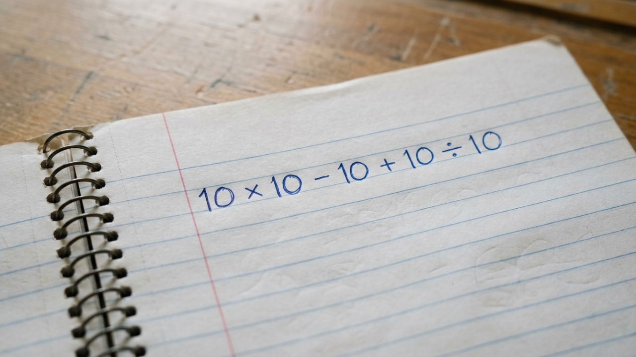 Só 1 em cada 10 acerta 10 × 10 - 10 + 10 ÷ 10 na primeira tentativa
