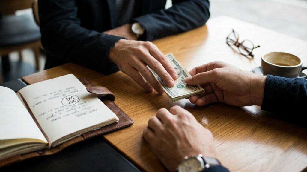 Provérbio africano do dia: “Se quiser melhorar sua memória, empreste dinheiro a alguém.” Uma reflexão sobre memória seletiva