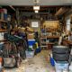 Como organizar garagem pequena e ganhar mais espaço sem aumentar a área construída