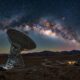 Sinais misteriosos vindos do centro da galáxia intrigam cientistas há anos e a explicação pode mudar a forma como entendemos o universo