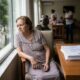 Idosa de 83 anos foi levada para casa de repouso enquanto patrimônio era administrado em plano de 8 anos que rendeu mais de R$ 2,9 milhões