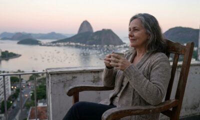 A psicologia explica por que pessoas de 45 a 65 anos se sentem mais confortáveis com o silêncio e lidam melhor com momentos de pausa do que as gerações mais jovens