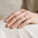 Manicure minimalista: a tendência que está conquistando mulheres de todas as idades