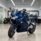 Comprar uma moto seminova e se arriscar ou financiar uma nova e pagar juros, qual vai pesar menos no bolso?