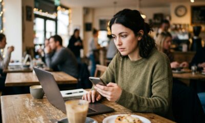 A psicologia afirma que pessoas que checam o celular o tempo todo não são necessariamente ansiosas, mas podem estar buscando pequenas doses de recompensa emocional
