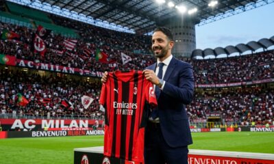 Ex-treinador do Manchester foi anunciado como novo técnico do Milan e assinou contrato até 2028