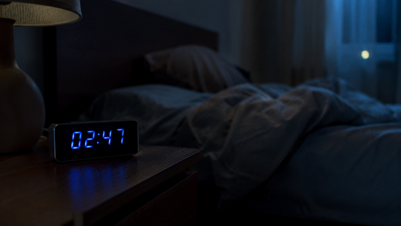 Não force o sono: a regra dos 15 minutos que pode salvar sua noite quando a mente não desliga