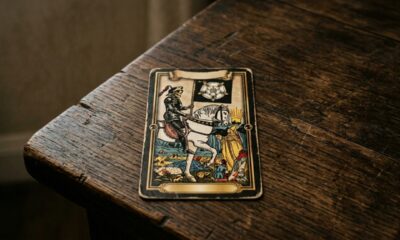 Cartas do tarot que indicam fim de ciclo e recomeço em momentos de grande transformação