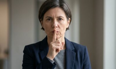 Provérbio árabe: “O silêncio é a melhor resposta para quem não merece ouvir sua voz”