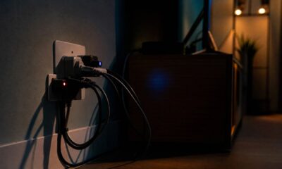 Pequenos sinais luminosos podem esconder um consumo contínuo de energia ao longo do mês