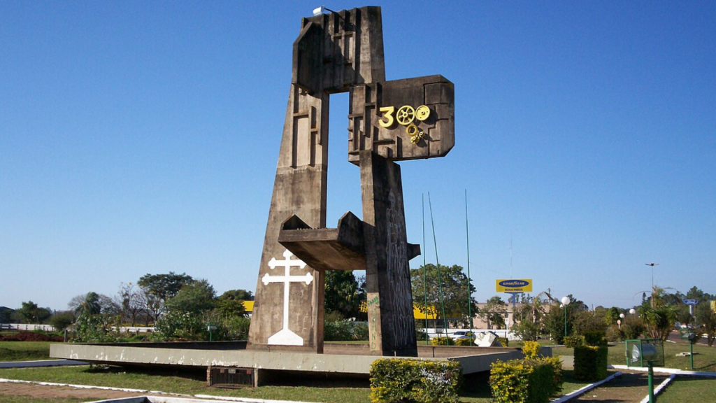 Fundada em 1682, mas registrada desde 1560: a cidade onde o Boitatá, a lendária cobra de fogo, ainda vive e ajuda a explicar o imaginário das noites do Sul