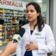 Farmacêutica demitida 19 dias após revelar gravidez ganha R$ 20 mil na Justiça e mostra o que a legislação brasileira protege no ambiente de trabalho