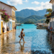 A vila onde o mar invade as ruas propositalmente para limpar que está ganhando atenção no Brasil pelo seu centro histórico e um único fiorde tropical do país