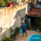 Vizinho constrói paredão de 4 metros para tapar piscina por vingança de festa até as 23h, perde ação por abuso de direito e paga R$ 1.200 por dia de atraso