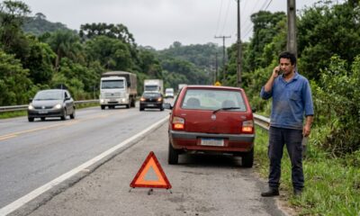 Motorista roda com o tanque na reserva para gastar menos, mas fica parado no meio da rua e descobre que essa atitude pode virar multa