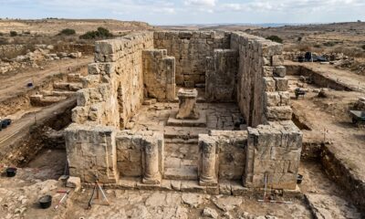 Templo cerimonial de 3.200 anos descoberto por arqueólogos revela evidências de antigas práticas religiosas