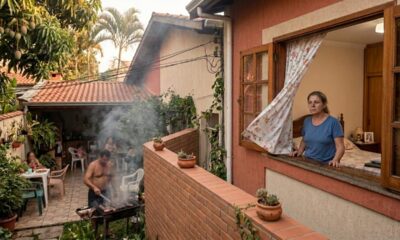 Família acende churrasqueira todos os domingos, fumaça invade o quarto da casa ao lado e vizinhos descobrem que uma regra criada em 1941 pode ser usada para exigir providências