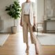 Como usar calça pantacourt com peças que você já tem no guarda-roupa sem achatar a silhueta e criar um look elegante