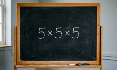 Em quantos segundos você descobre o resultado de 5 × 5 × 5 sem usar calculadora?