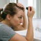 Usar minoxidil nos cabelos: para que serve e por que o crescimento não aparece nas primeiras semanas