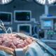 China realiza primeiro implante comercial de chip cerebral e acelera disputa tecnológica com a Neuralink