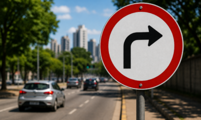 O que significa a placa circular com borda vermelha que muitos motoristas interpretam de forma errada