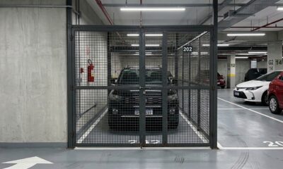 Morador fecha a própria vaga de garagem com portão para evitar furtos, gasta R$ 15 mil na obra, mas descobre que a área era comum e a assembleia do condomínio manda derrubar tudo